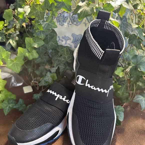 Champion Rally Pro pull on Black sneakers - Picture 10 of 11